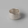 Bague sculpturale Rock d&rsquo;Emily Nixon