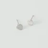 Boucles d&rsquo;oreilles en argent Eolith d&rsquo;Emily Nixon
