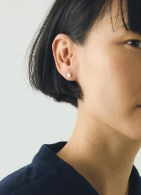 Boucles d&rsquo;oreilles en argent Eolith d&rsquo;Emily Nixon