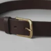 Ceinture en cuir à boucle en laiton