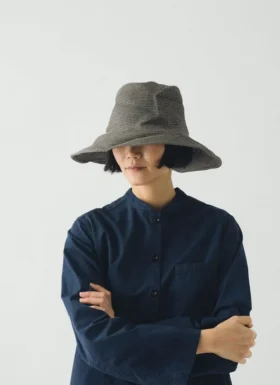 Chapeau en papier washi froissé Decho