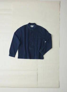 Chemise en denim à col grand-père et demi-patte de boutonnage