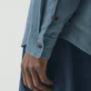 Chemise en lin à bouton-boucle