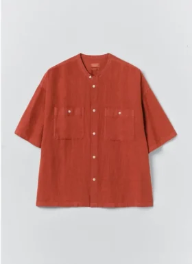 Chemise en lin teinte en pièce à col grand-père