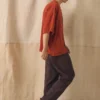Chemise en lin teinte en pièce à col grand-père