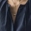 Collier à fermoir à bascule en argent « Pod » de Sally Lacock