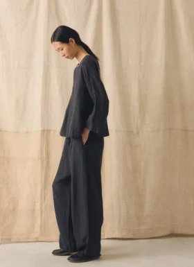 Pantalon large en lin teint en pièce