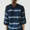 Haut tricoté shibori teint à la main