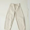 Pantalon en denim à coutures sculptées