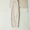 Pantalon en denim à coutures sculptées
