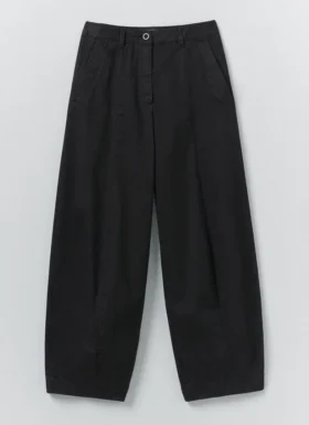Pantalon en sergé de coton biologique sculpté