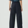 Pantalon en sergé de coton biologique sculpté