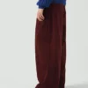 Pantalon en velours côtelé bio à plis sur le devant