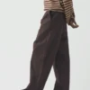 Pantalon Gabriel en sergé de coton teint en pièce