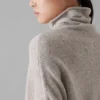 Pull à col roulé en laine et cachemire