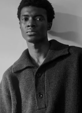 Pull en laine à demi-patte