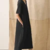 Robe en jersey de coton à col en V