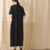 Robe en jersey de coton à col en V
