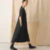 Robe en jersey de coton à col en V