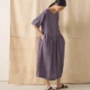 Robe en lin léger à taille froncée