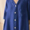Robe en lin teint en pièce à boutons