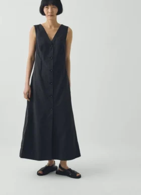 Robe en popeline de coton et lin à col en V