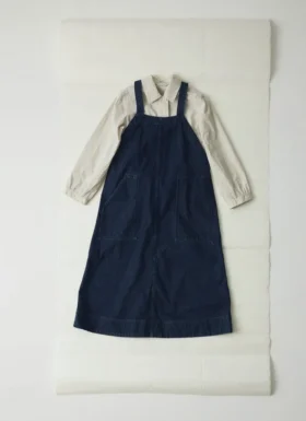 Robe salopette en denim à poches plaquées