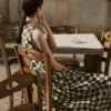 Robe sans manches à carreaux imprimés au bloc