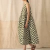 Robe sans manches à carreaux imprimés au bloc